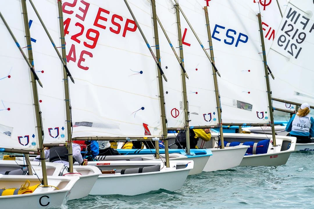 Entrenamiento de vela Optimist